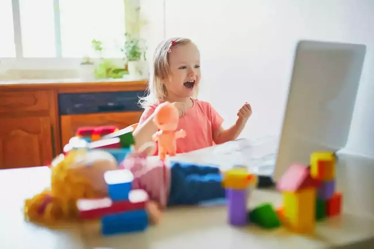 Blog Image for article Hello virtual babysitting!
