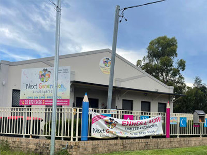 centre image