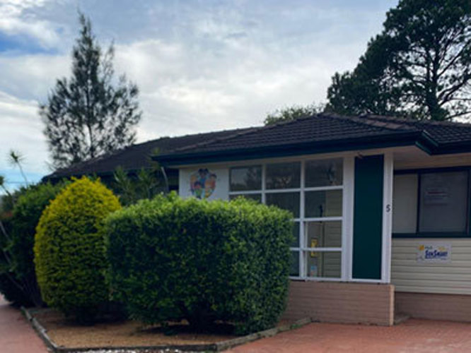 centre image